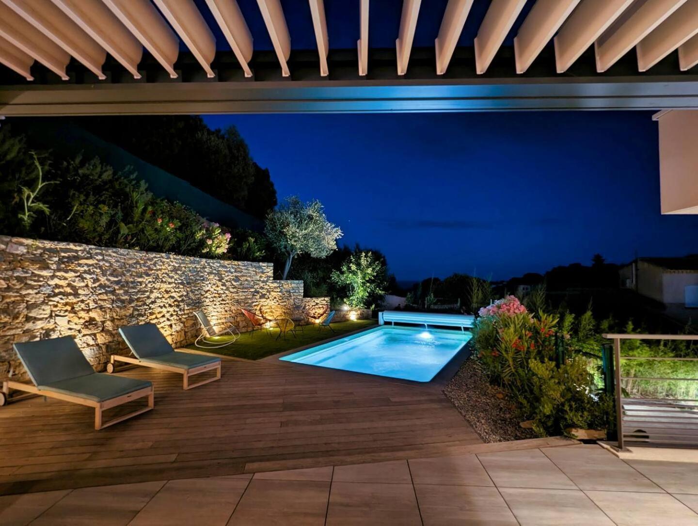 Lone Star Riviera - 5 Minutes Walk To The Villa