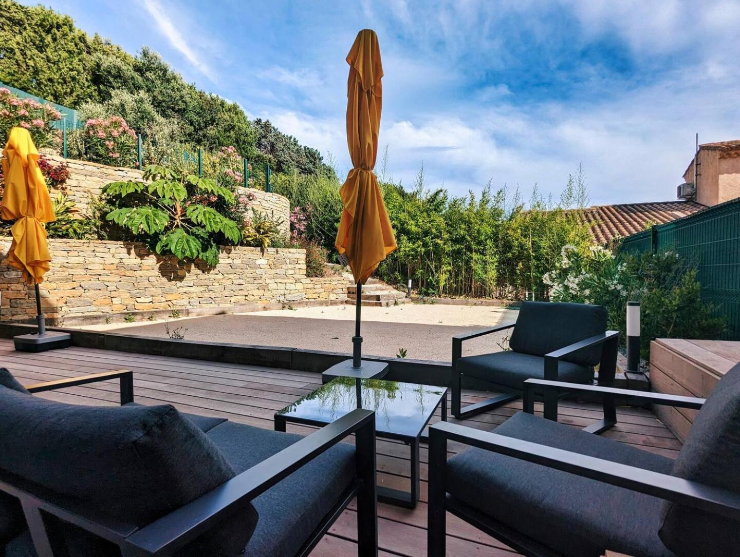 Lone Star Riviera - 5 Minutes Walk To The