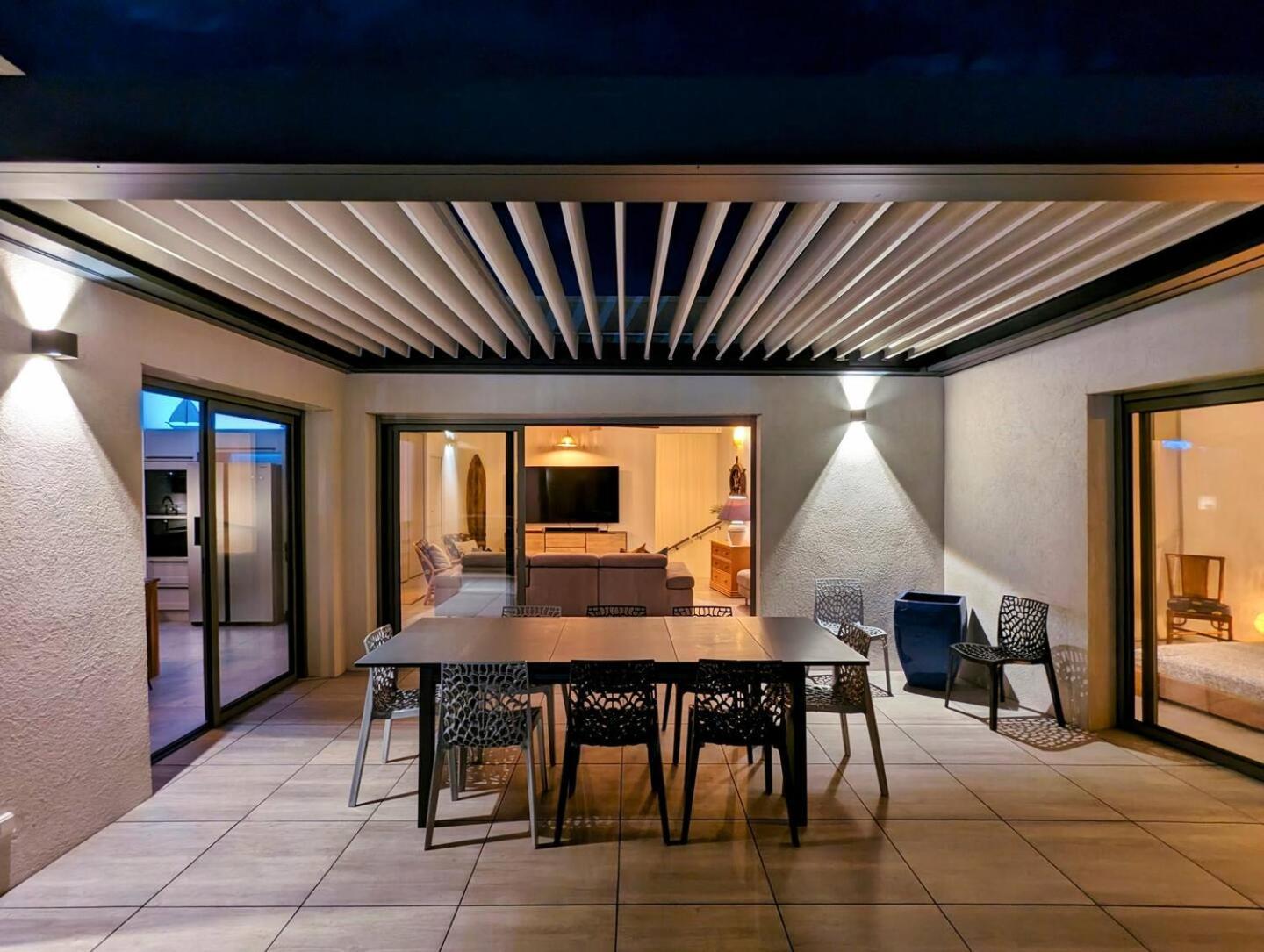 Lone Star Riviera - 5 Minutes Walk To The *